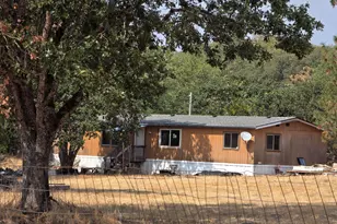 464 San Francisco St, Grants Pass, OR 97526 - Photo 1