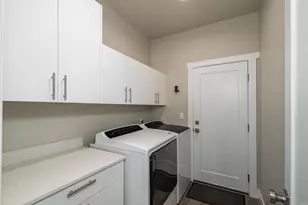 16662 Cabin Lake Ln, La Pine, OR 97739 - Photo 5