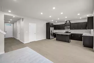 63250 Carly Ln, Bend, OR 97701 - Photo 5