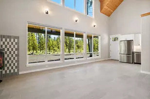 16932 Upland Rd, Bend, OR 97707 - Photo 13