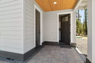 16932 Upland Rd, Bend, OR 97707 - Photo 21