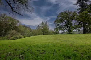 2661 Wards Creek Rd, Rogue River, OR 97537 - Photo 1
