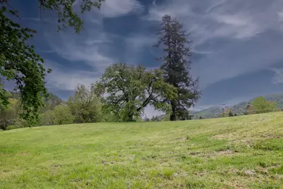 2661 Wards Creek Road, Rogue River, OR 97537 - Photo 9