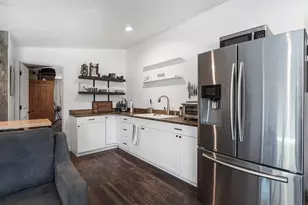 64950 Glacier View Dr, Bend, OR 97703 - Photo 53