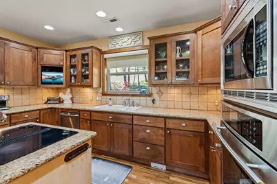 2809 Dead Indian Memorial Road, Ashland, OR 97520 - Photo 9