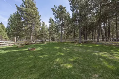 14590 Mountain View Loop, Sisters, OR 97759 - Photo 51