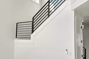 2580 N W Awbrey Point Cir, Bend, OR 97703 - Photo 33