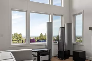 2580 N W Awbrey Point Cir, Bend, OR 97703 - Photo 77