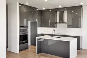 2580 N W Awbrey Point Cir, Bend, OR 97703 - Photo 17