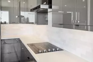 2580 N W Awbrey Point Cir, Bend, OR 97703 - Photo 11