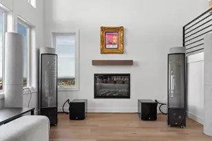 2580 N W Awbrey Point Cir, Bend, OR 97703 - Photo 75