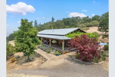 7575 Torrey Pines Terrace, Eagle Point, OR 97524 - Photo 5