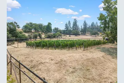 7575 Torrey Pines Terrace, Eagle Point, OR 97524 - Photo 17