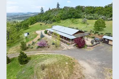 7575 Torrey Pines Terrace, Eagle Point, OR 97524 - Photo 9