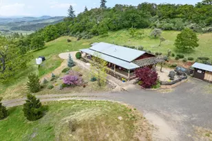 7575 Torrey Pines Terrace, Eagle Point, OR 97524 - Photo 9