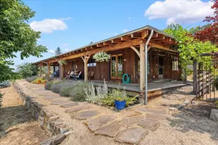 7575 Torrey Pines Terrace, Eagle Point, OR 97524 - Photo 3