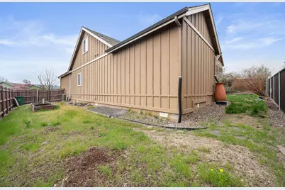 635 Wildland Drive, Klamath Falls, OR 97601 - Photo 29