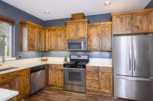 2341 NW Debron Ln, Bend, OR 97703 - Photo 11