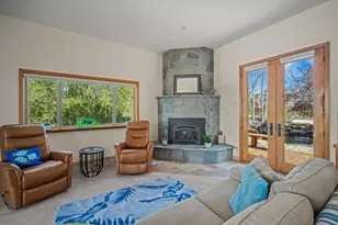 67076 Sunburst St, Bend, OR 97703 - Photo 43