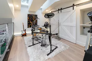 60486 Seventh Mountain Dr, Bend, OR 97702 - Photo 19