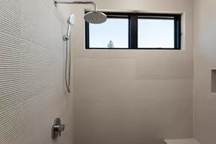 1134 NW Ochoa Dr, Bend, OR 97703 - Photo 23