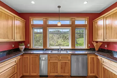 545 Conifer Way, Ashland, OR 97520 - Photo 11