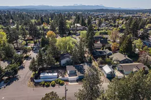 195 SE Roosevelt Ave, Bend, OR 97702 - Photo 47