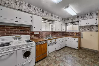 195 SE Roosevelt Avenue, Bend, OR 97702 - Photo 21