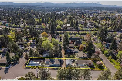 195 SE Roosevelt Avenue, Bend, OR 97702 - Photo 37