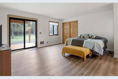 17235 S Century Drive, Bend, OR 97707 - Photo 11