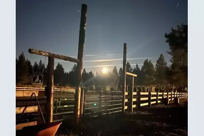 17235 S Century Drive, Bend, OR 97707 - Photo 19