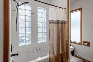 17235 S Century Dr, Bend, OR 97707 - Photo 17