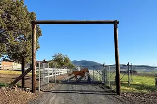 12140 Clovis Dr, Klamath Falls, OR 97603 - Photo 1