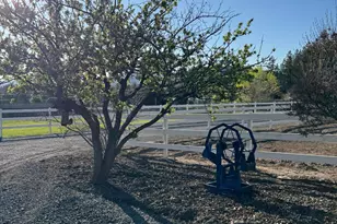 12140 Clovis Dr, Klamath Falls, OR 97603 - Photo 5