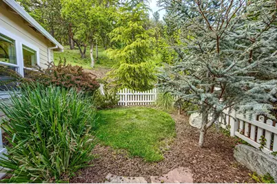 205 Oak Knoll Way, Jacksonville, OR 97530 - Photo 47