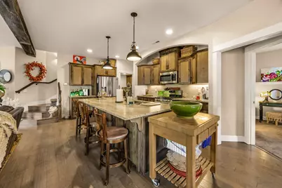 205 Oak Knoll Way, Jacksonville, OR 97530 - Photo 17