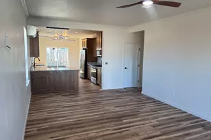 722 Dahl Pl, Medford, OR 97501 - Photo 5