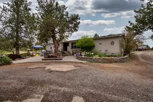 4715 NW 49th Ln, Redmond, OR 97756 - Photo 7