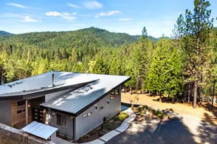 24100 E Evans Creek Rd, White City, OR 97503 - Photo 5