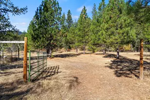 24100 E Evans Creek Rd, White City, OR 97503 - Photo 99