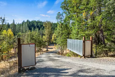 24100 E Evans Creek Road, White City, OR 97503 - Photo 105