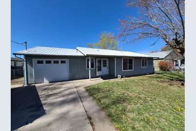 785 NW Beaver Street, Prineville, OR 97754 - Photo 1