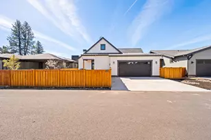 282 W Lundgren Mill Dr, Sisters, OR 97759 - Photo 27