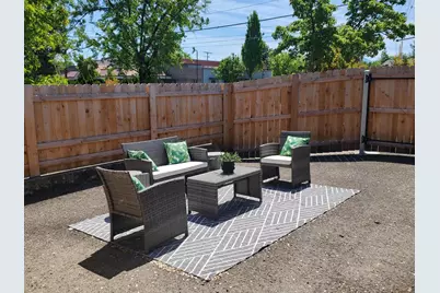 1204 W Main Street, Medford, OR 97501 - Photo 25