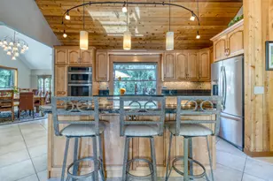 13582 Hollyhock, Black Butte Ranch, OR 97759 - Photo 19