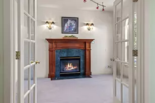 1047 NW Milton Ct, Bend, OR 97703 - Photo 9