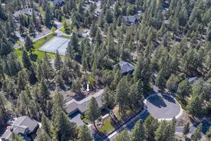 1047 NW Milton Ct, Bend, OR 97703 - Photo 3