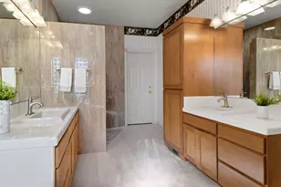 1047 NW Milton Ct, Bend, OR 97703 - Photo 19