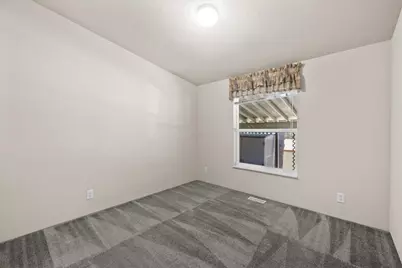 5648 Foothill Blvd #26, Grants Pass, OR 97526 - Photo 23