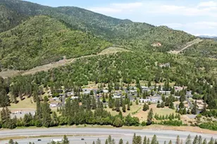 5648 Foothill Blvd, Grants Pass, OR 97526 - Photo 29